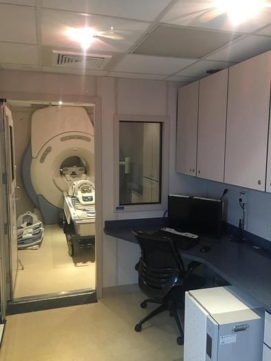 GE 1.5T 16-Channel 23x HDxt Mobile MRI