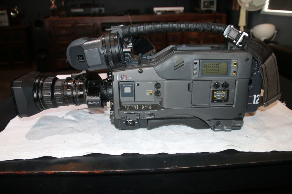 Sony DVW709WSP Digital Betacam Camcorder