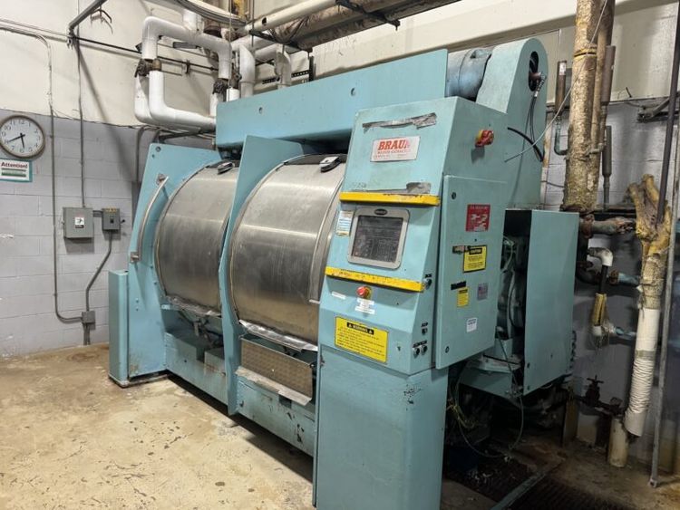 2 Braun 800TSL Washer Extractors