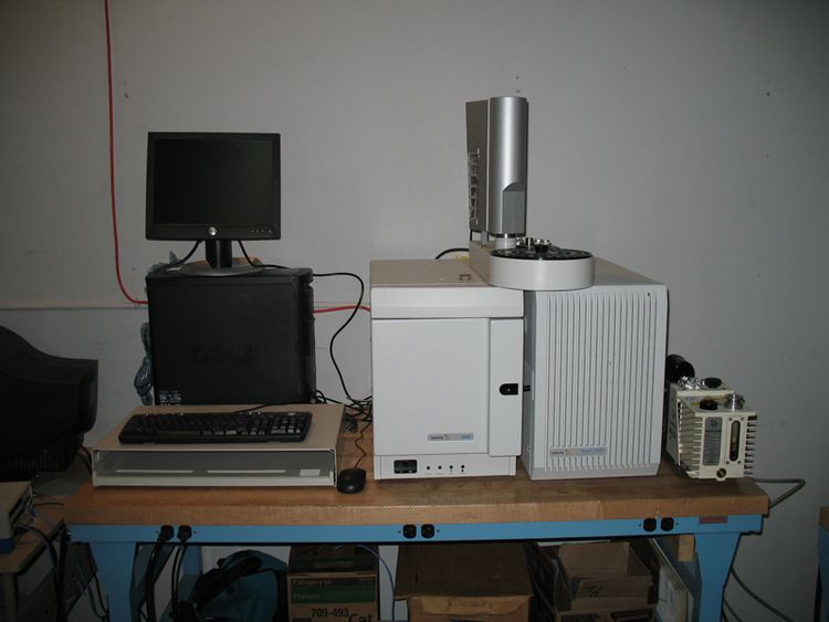 Varian SATURN 2100T Mass Spectrometer