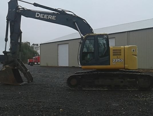 John Deere 225DLC Tracked Excavator