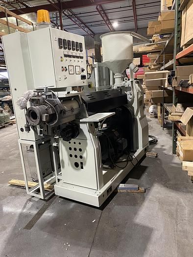 Kuhne K70/24D extruder