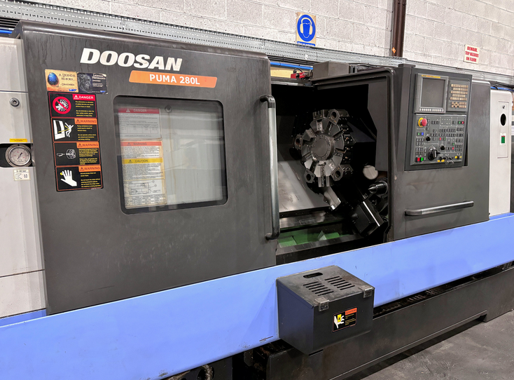 Doosan FANUC i Series 3500rpm Puma 280L 2 Axis