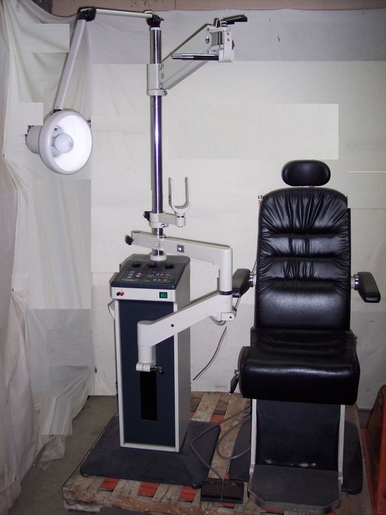 Generic, Woodlyn 2500 and Examination Chair