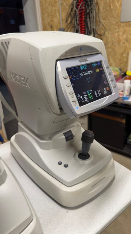 2 Nidek NT 530 P
