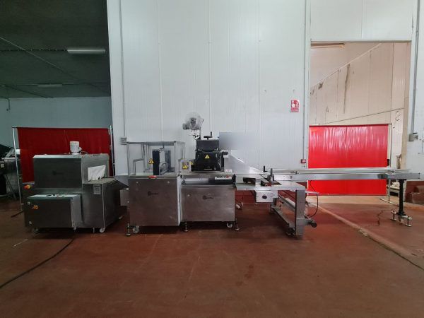 Ulma PV350  FLOWPACK WRAPPER WITH SHRINK TUNNEL