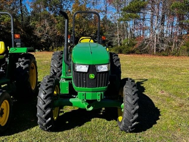 John Deere 5055e Tractor