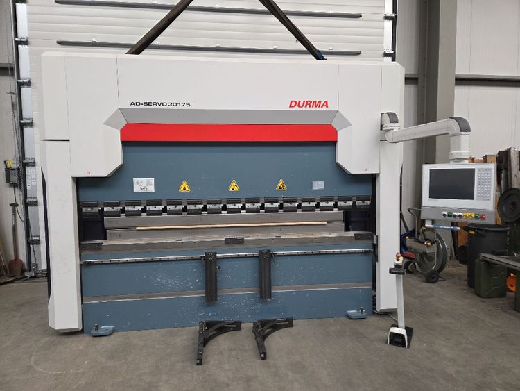 Durma AD SERVO 30175 175 ton