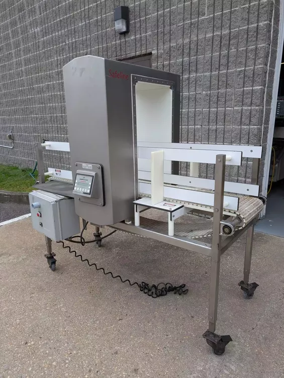 Safeline Conveyorized Metal Detector