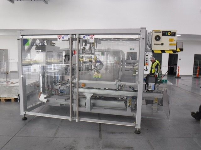 Cermex, Fanuc Gebo Cermex SB27 Side Loading Case Packer with Fanuc  Robot LR Mate 200iD 10 metres