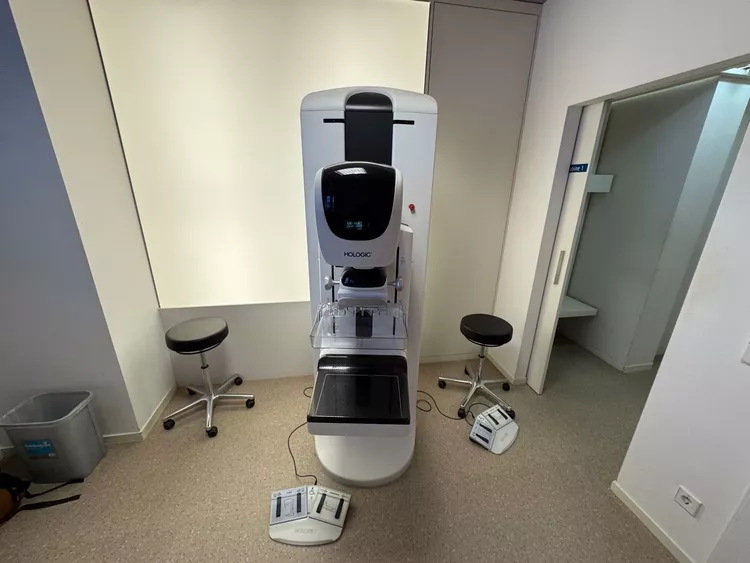 Hologic Selenia Dimensions Mammography