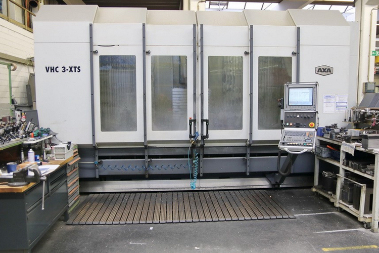 AXA VHC 3 - 2600 XTS 3 Axis