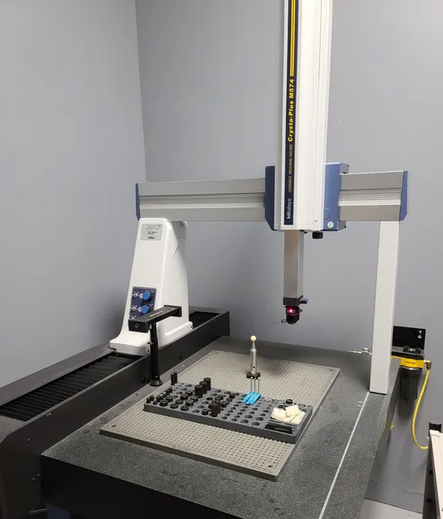 Mitutoyo CRYSTA PLUS M574