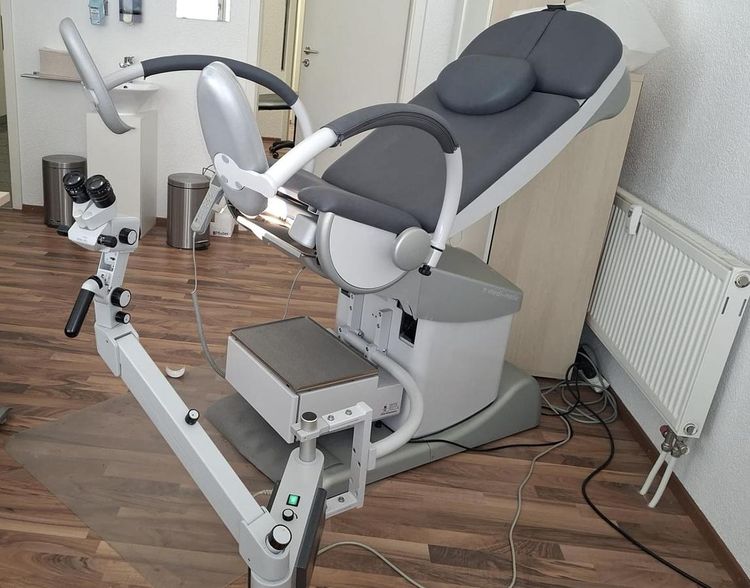 Schmitz MediI-Matic Gynecological Chair With 150FC Colposcope