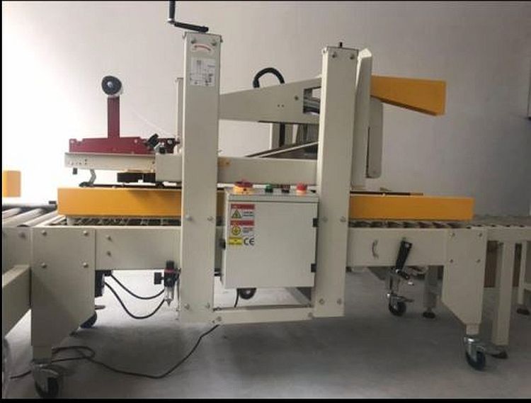 Other AUTOMATIC FLAP CLOSER & CARTON TAPER