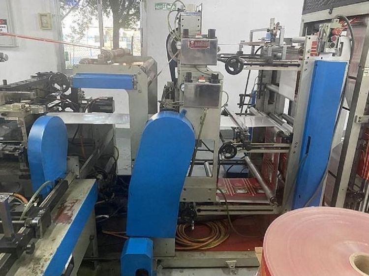 3D12 POUCH AND VACUUM BAG MACHINE