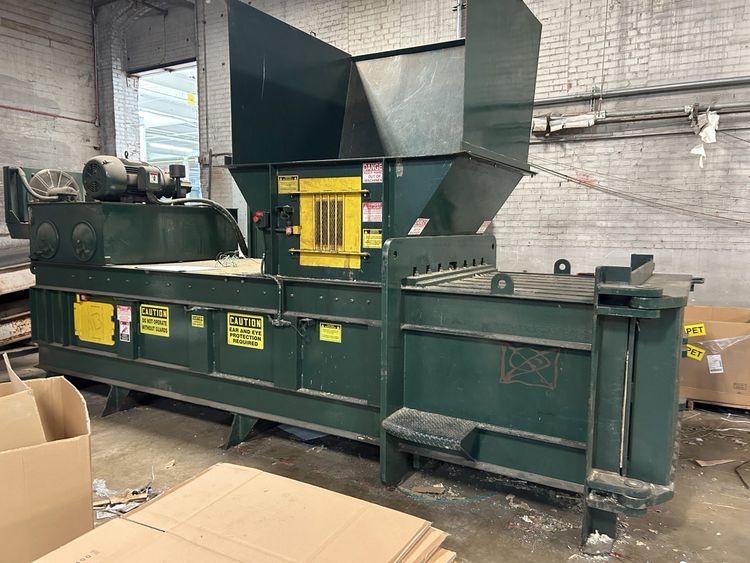 IBC LD60-XHD-10 manual tie Horizontal Baler