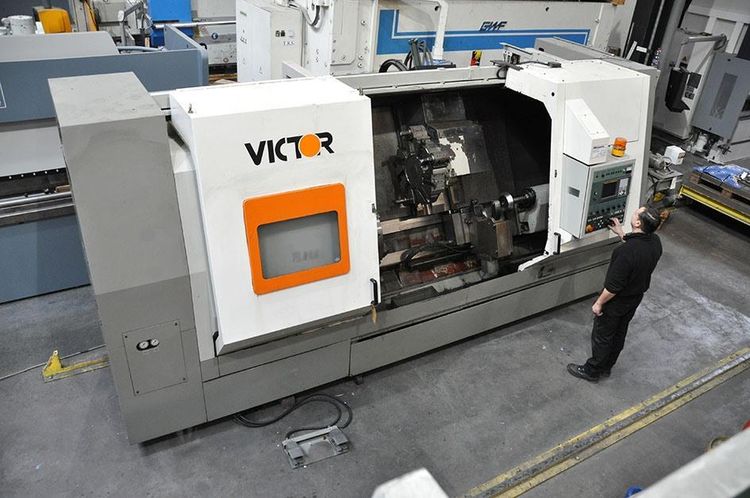 Victor Fanuc OTC 1500 rpm Vturn-46 Ø 730 x 1750 mm CNC 2 Axis