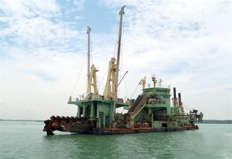 0.5 m3 x 75 Bucket Ladder Dredger 800 m3/hr