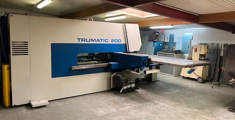 Trumpf Trumatic 200 punching machine 16.5 Ton