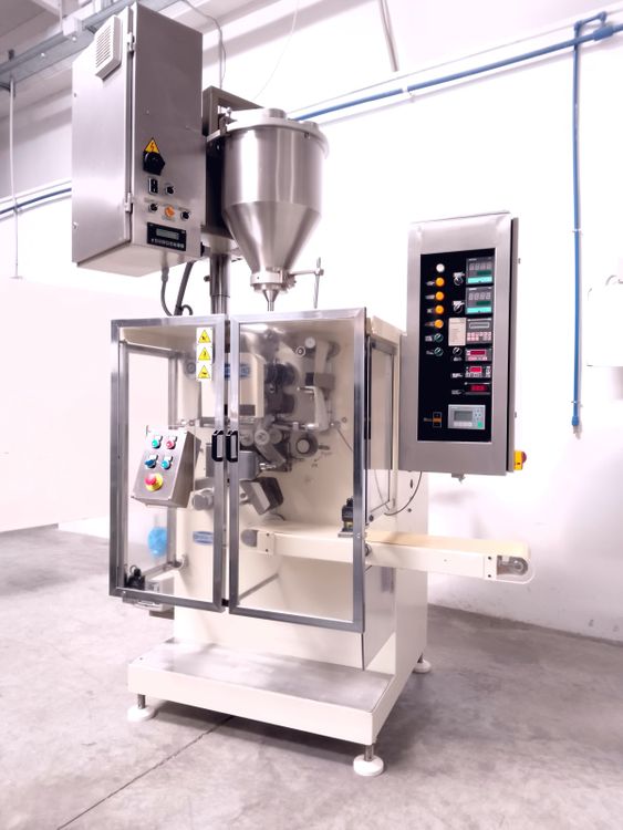 Universal VBU, VERTICAL SACHET FILLING MACHINE