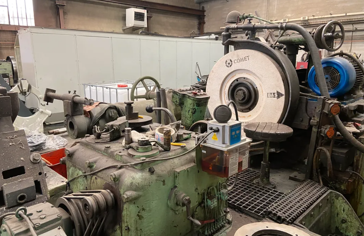 Waldrich Ø2000 × 15000 grinding machine