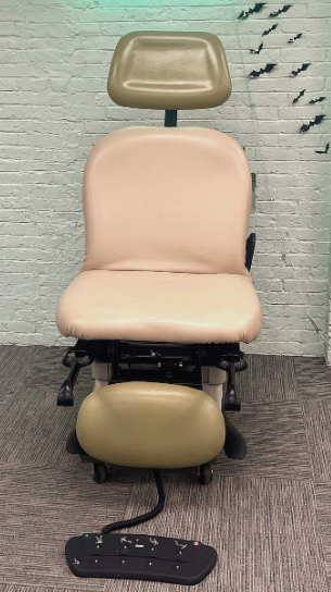Midmark 630-003 Power Procedure Chair