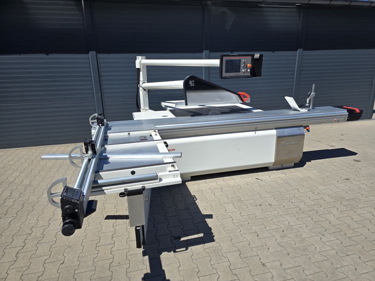 SCM Sliding Table Saw