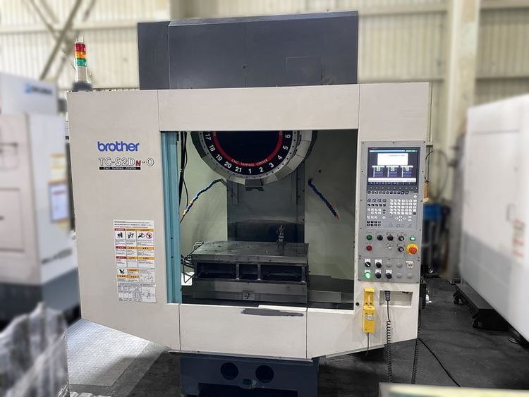 Brother TC-S2DN-O 10,000 rpm Tapping Center