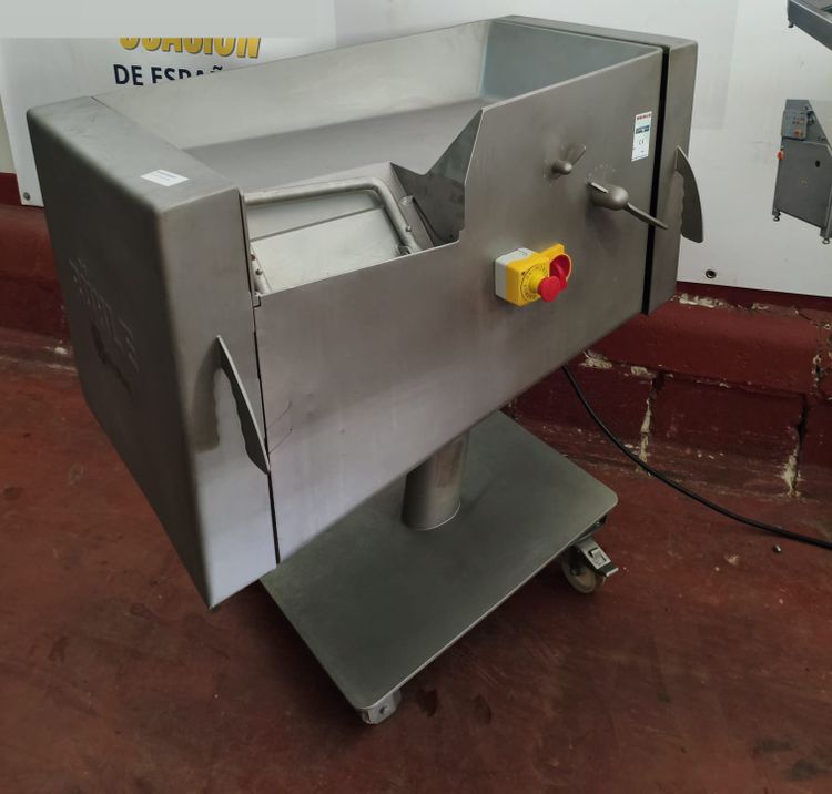 Ruhle SR1 DICE CUTTER