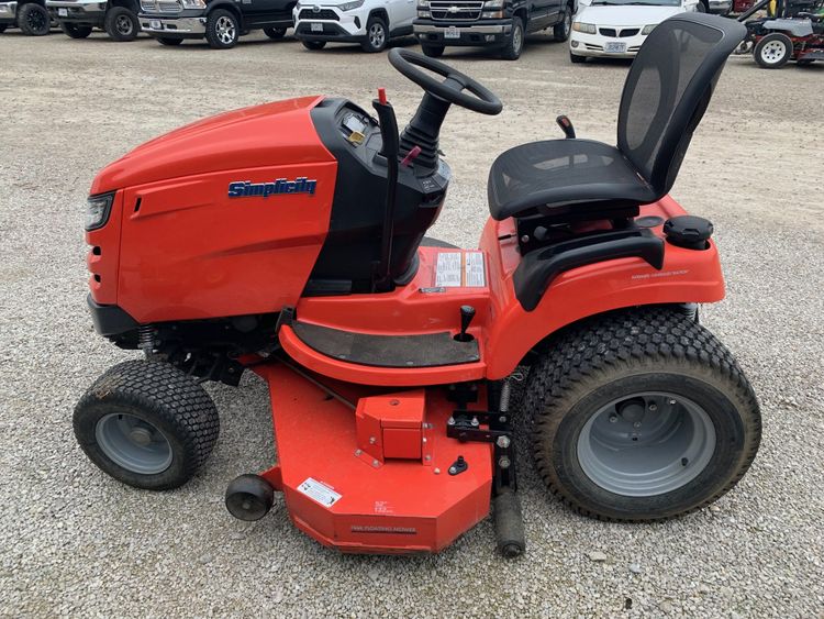 Simplicity Conquest Riding Mower