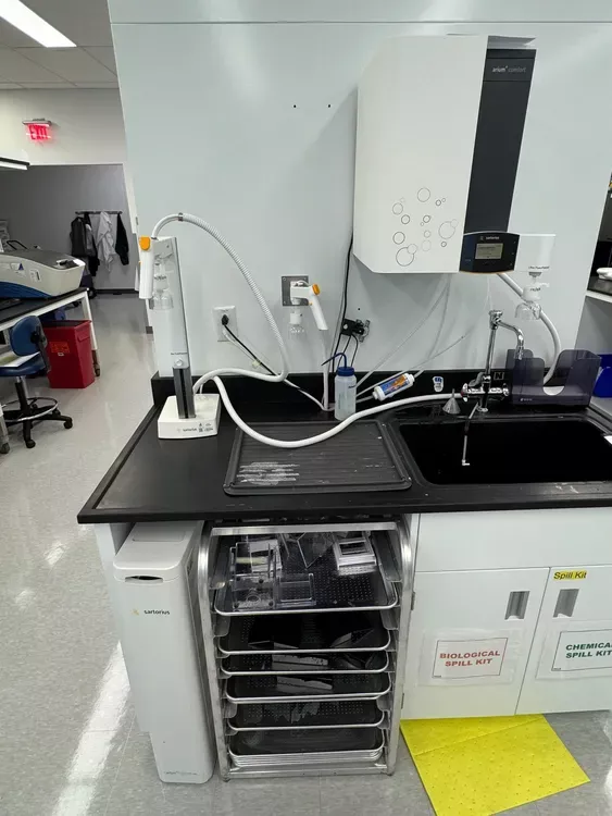 Sartorius H2O - L - 1 - UV - B Arium Comfort