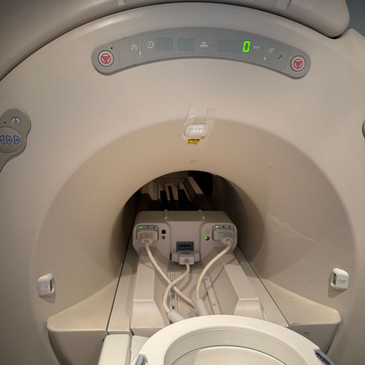 GE 16X, 16CH Mobile MRI