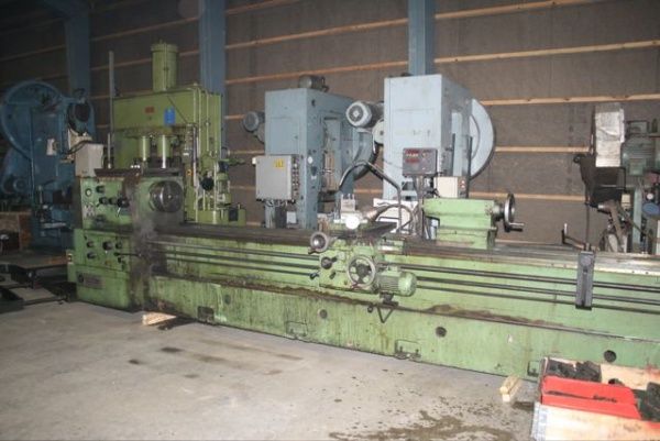 Gurutzpe Engine Lathe 1250 rpm Guruzpe