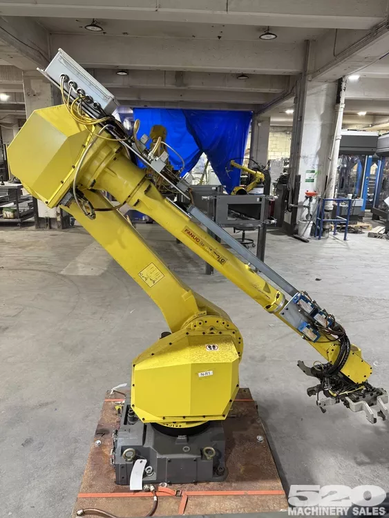 Fanuc M-710iC 20L 6 Axis 44 lb (20 kg)