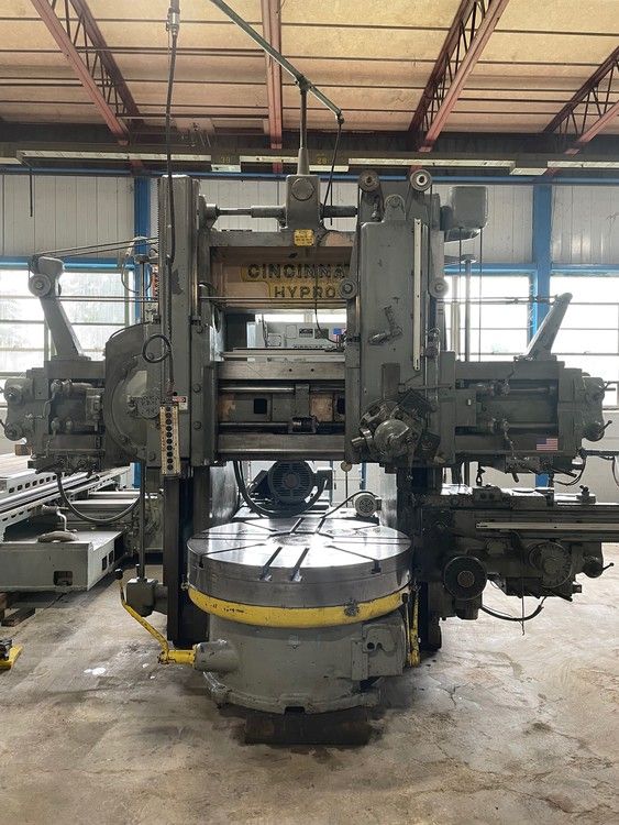 Cincinnati Hypro 52" Vertical Boring Mill Maximum swing: 57"