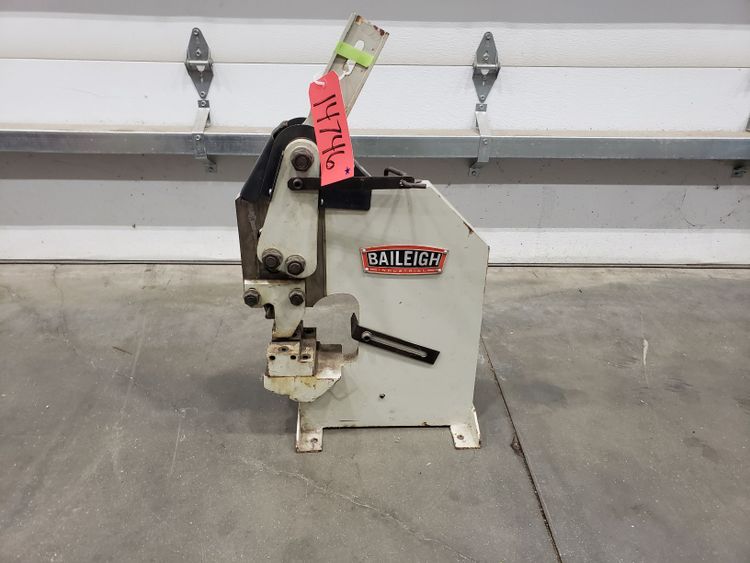 Baileigh HP-160 Max. Punching Capacity 0.137” mild steel/0.196” Aluminum