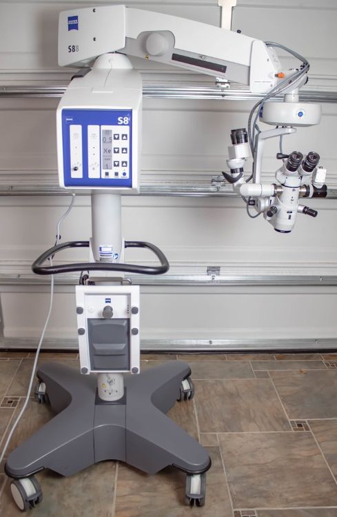 ZEISS OPMI Lumera T surgical microscope