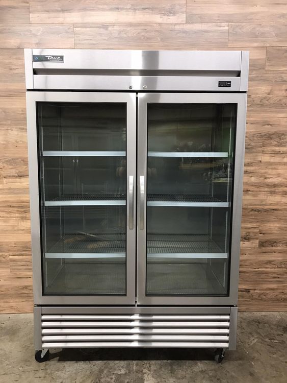 3 True T-49G-HC-FGD01, Two Section Reach-In Refrigerator