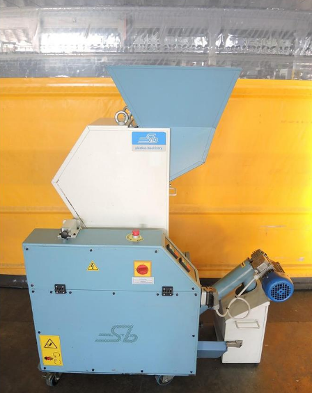 Sb plastics machinery GR3302/C