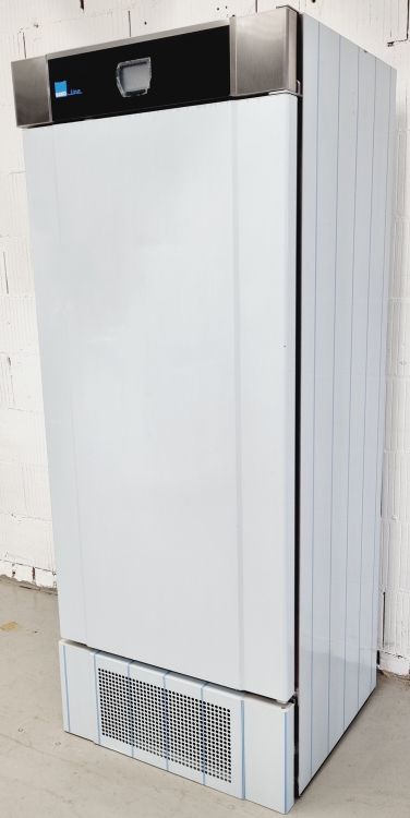Gram SKS 64 CCG, Cream Climate Cabinet