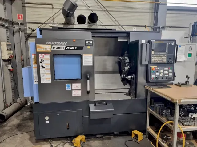 Doosan FANUC     Model: OiTF + MGI 4000 RPM 1/MIN Puma 2600Y II 3 Axis