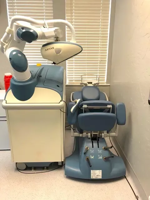 ARTAS FP-40000 Hair Restoration System with Patient Chair