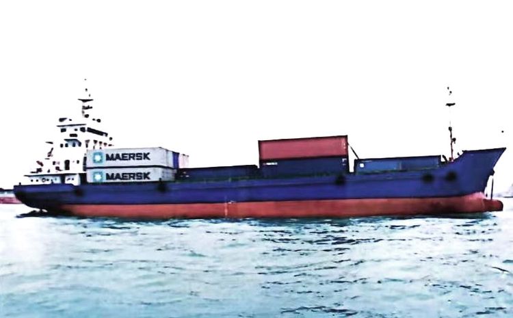 Container Ship 156 TEU