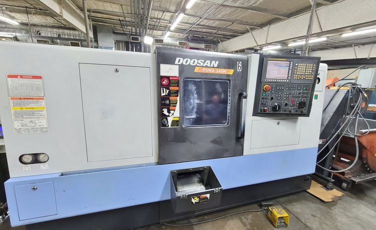 Doosan FANUC 32iA CONTROL 3500 RPM PUMA 240MC 3 Axis