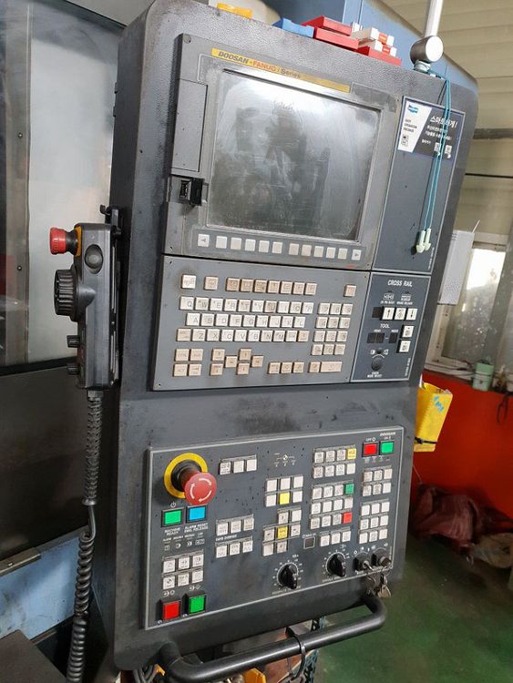 Doosan Doosan Fanuc i Series CNC Control 400 RPM VTR1216