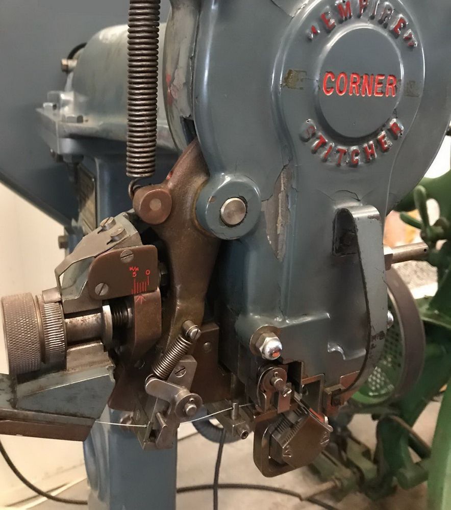 Vickers corner stitcher corner stitcher