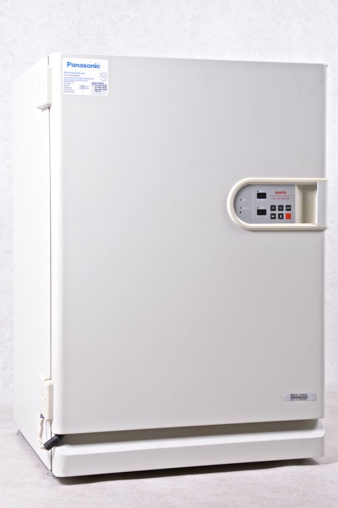 Sanyo MCO17AIC CO2 Incubator