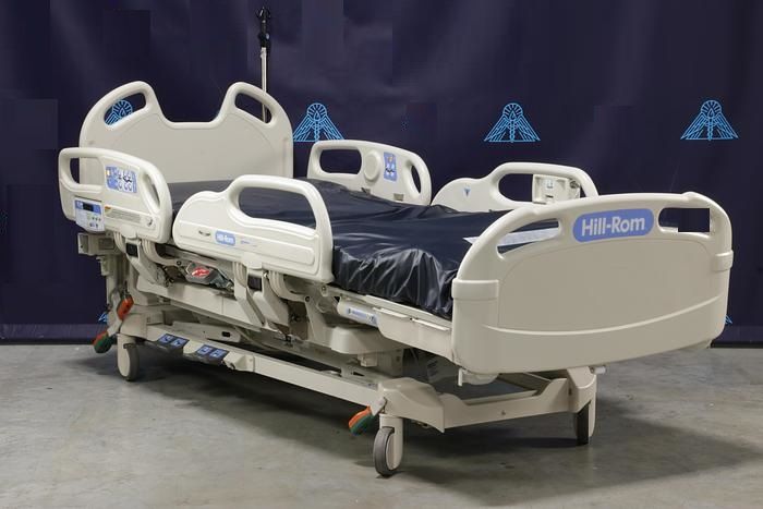 Hillrom Versacare P3200 Hospital Bed