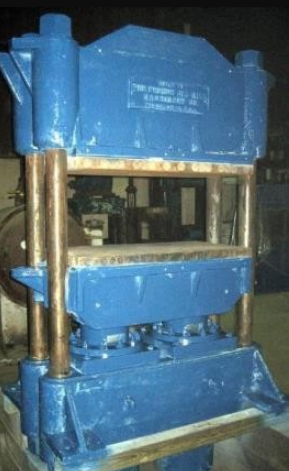 French Oil 40″ x 20″  Presses